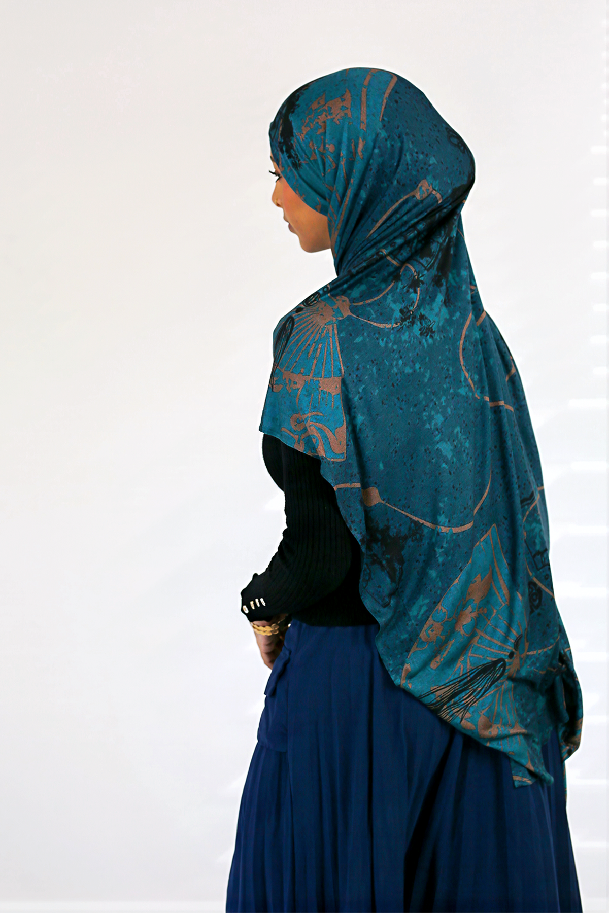 团善 Tuán shàn Lotus Jersey